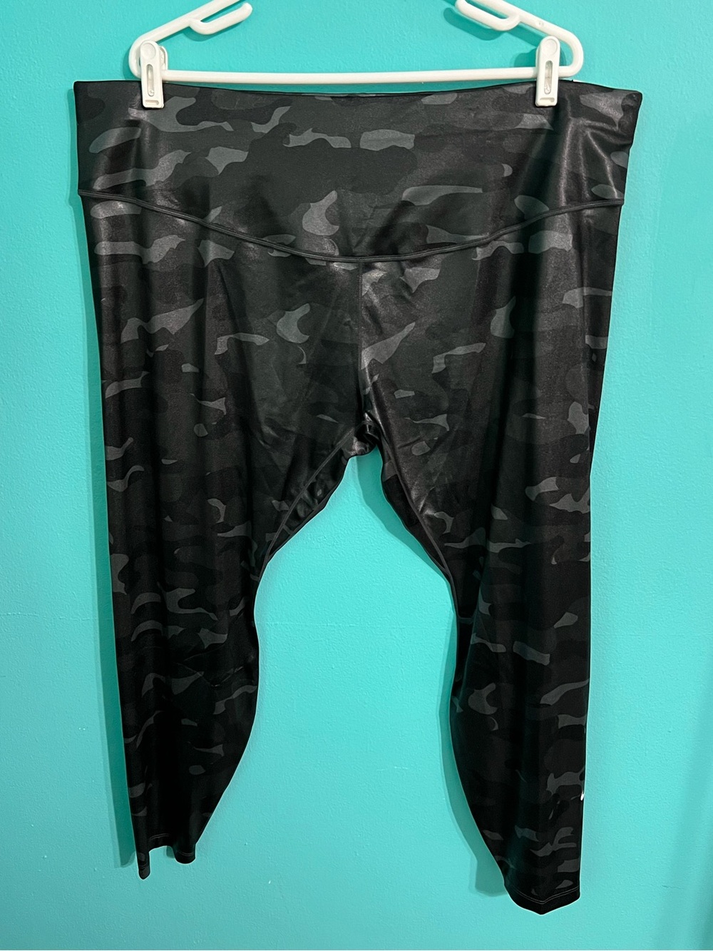NWT Women’s Nike Dri-FIT One Mid-rise Camouflage Leggings Size 3X